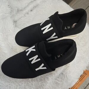 DKNY Women's Black Slip On Sneakers Athleisure Size‎ 10